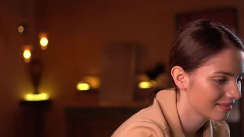 Raisa online show from March 3, 2:48 pm