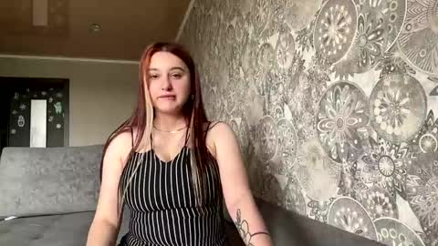 Snapshot of raisaklee chatting on May 28, 3:48 am Cherry online show from May 28, 3:48 am