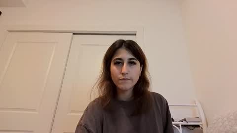 Snapshot of raiyvyn chatting on October 11, 2:22 am Ray Ray online show from October 11, 2:22 am