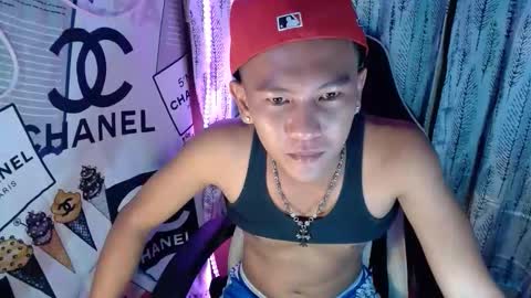 Snapshot of ralfhuge24 chatting on January 14, 2:55 pm ralfhuge24 online show from January 14, 2:55 pm