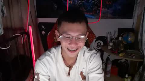 Snapshot of ralfhuge24 chatting on February 18, 10:06 pm ralfhuge24 online show from February 18, 10:06 pm