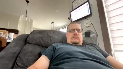 Snapshot of ralph_roberts chatting on January 18, 8:23 pm Ralph Roberts online show from January 18, 8:23 pm