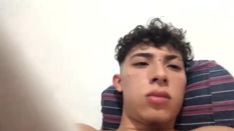 Snapshot of ramiroo2312 chatting on February 15, 12:59 am ramiroo2312 online show from February 15, 12:59 am