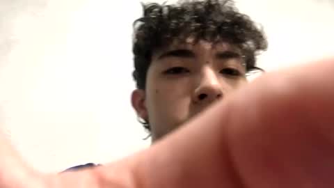 Snapshot of ramiroo2312 chatting on October 18, 7:09 am ramiroo2312 online show from October 18, 7:09 am