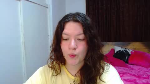 Snapshot of ramona15 chatting on February 15, 12:40 am Ramona online show from February 15, 12:40 am