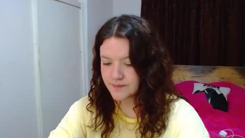 Snapshot of ramona15 chatting on February 17, 11:33 pm Ramona online show from February 17, 11:33 pm