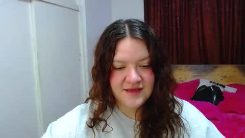 Snapshot of ramona15 chatting on February 18, 9:55 pm Ramona online show from February 18, 9:55 pm