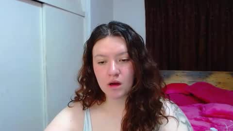 Snapshot of ramona15 chatting on March 2, 11:22 pm Ramona online show from March 2, 11:22 pm