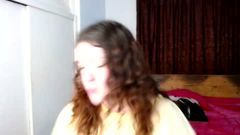 Snapshot of ramona15 chatting on June 20, 11:07 pm Ramona online show from June 20, 11:07 pm