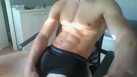 ramonjoosse2001 online show from May 15, 12:12 pm