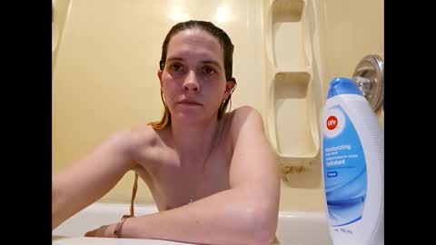 Snapshot of randcandy77 chatting on February 4, 2:07 am Randcandy77 online show from February 4, 2:07 am