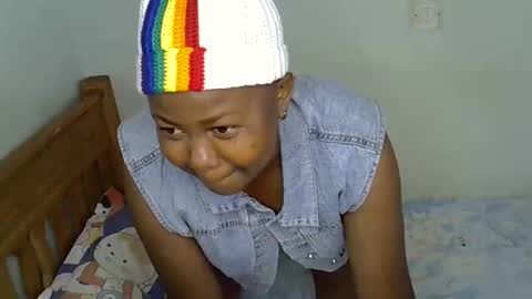 Snapshot of random_v chatting on January 13, 11:59 am random_v online show from January 13, 11:59 am