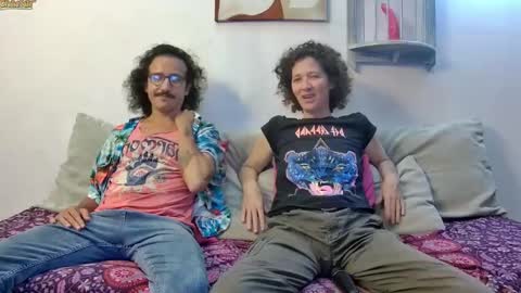 Snapshot of randomshuffle chatting on December 9, 2:24 am MR DJ Randomshuffle friends playing with sexual energy live - OMG we are back online show from December 9, 2:24 am