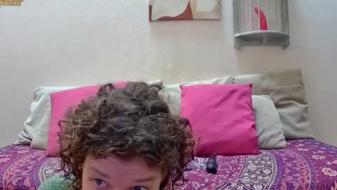 Snapshot of randomshuffle chatting on December 17, 2:11 pm MR DJ Randomshuffle friends playing with sexual energy live - OMG we are back online show from December 17, 2:11 pm