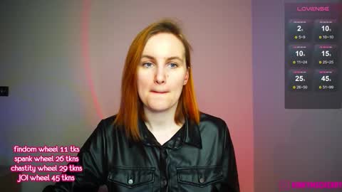 Snapshot of randycherry chatting on February 14, 3:31 pm Cherry Miss Cherry online show from February 14, 3:31 pm