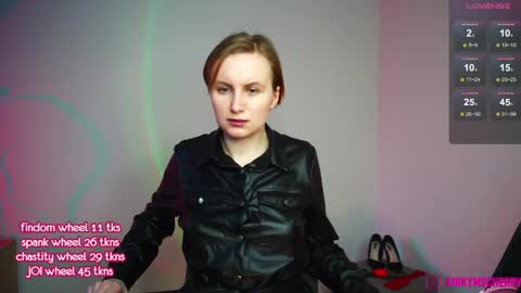 Snapshot of randycherry chatting on April 6, 3:57 pm Cherry Miss Cherry online show from April 6, 3:57 pm
