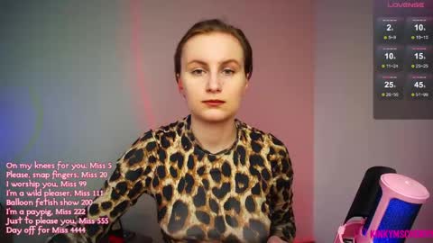 Snapshot of randycherry chatting on May 9, 4:12 pm Cherry Miss Cherry online show from May 9, 4:12 pm