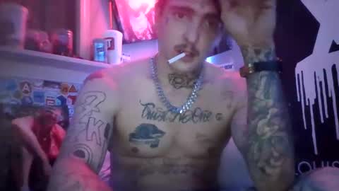 Snapshot of rannndyyy chatting on December 13, 1:04 am Randy online show from December 13, 1:04 am