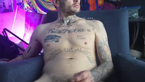 Snapshot of rannndyyy chatting on February 18, 10:38 am Randy online show from February 18, 10:38 am