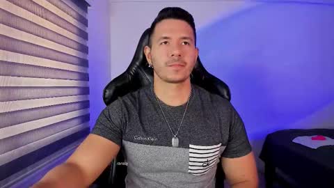 Jonas online show from November 19, 2:39 pm