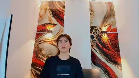 raphael_nyon1 online show from June 17, 3:53 am