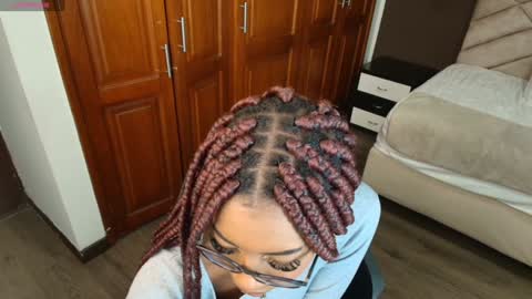 Raquel online show from January 31, 11:35 am