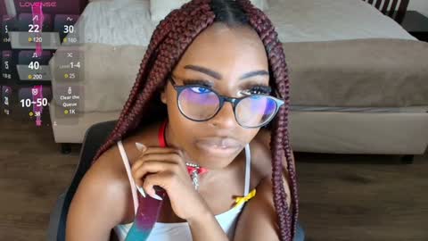 Raquel online show from February 4, 2:43 pm