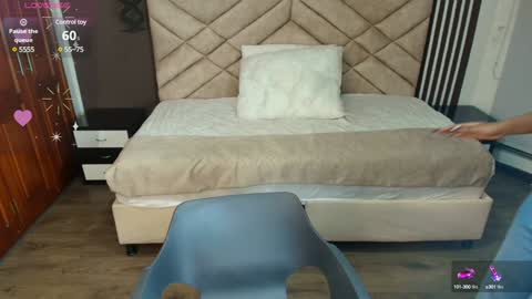 Raquel online show from February 6, 11:21 am