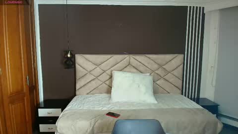 Raquel online show from February 9, 11:25 am