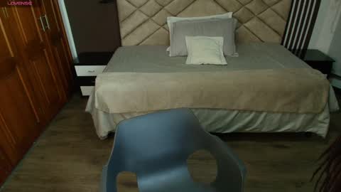 Raquel online show from February 26, 11:41 am