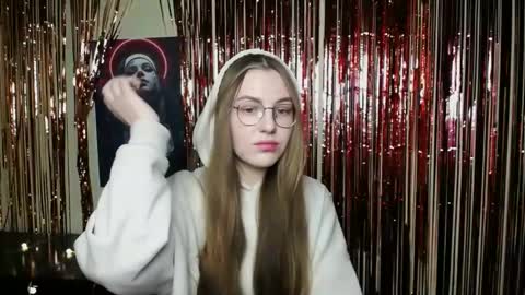Snapshot of raspberry0101 chatting on December 5, 5:48 am raspberry0101 online show from December 5, 5:48 am