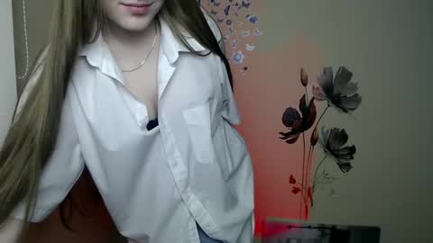 Snapshot of raspberry0101 chatting on December 6, 10:52 pm raspberry0101 online show from December 6, 10:52 pm