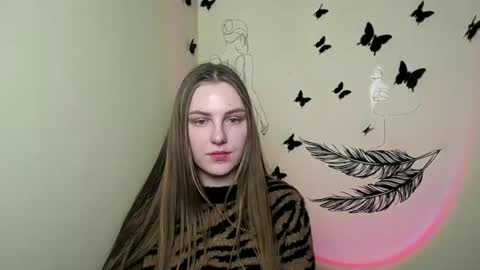 Snapshot of raspberry0101 chatting on December 15, 6:59 pm raspberry0101 online show from December 15, 6:59 pm