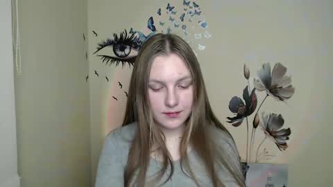 Snapshot of raspberry0101 chatting on December 18, 1:05 am raspberry0101 online show from December 18, 1:05 am