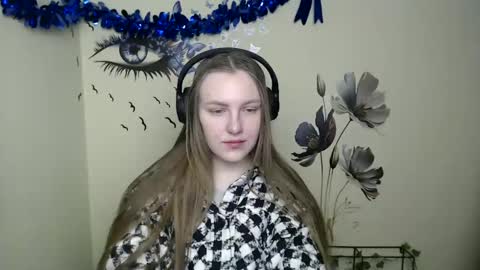 Snapshot of raspberry0101 chatting on January 7, 2:08 pm raspberry0101 online show from January 7, 2:08 pm