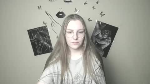 Snapshot of raspberry0101 chatting on January 7, 5:31 pm raspberry0101 online show from January 7, 5:31 pm
