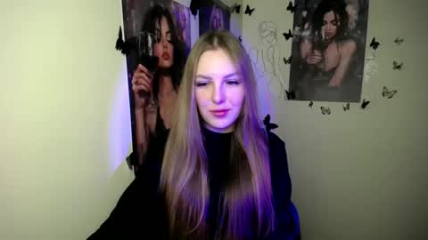 Snapshot of raspberry0101 chatting on October 5, 7:07 am raspberry0101 online show from October 5, 7:07 am