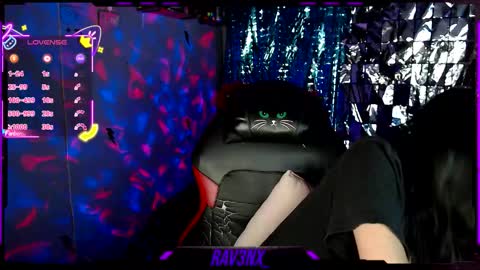   online show from September 17, 8:38 am