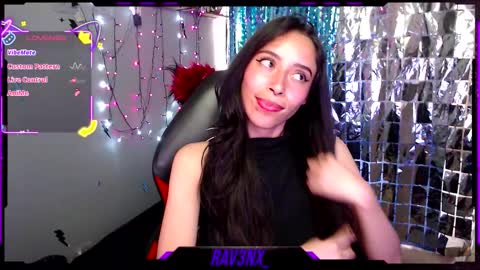   online show from February 19, 9:33 pm