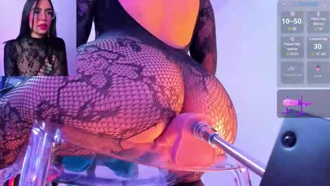 Snapshot of raven_blackk chatting on October 27, 5:22 am Raven online show from October 27, 5:22 am