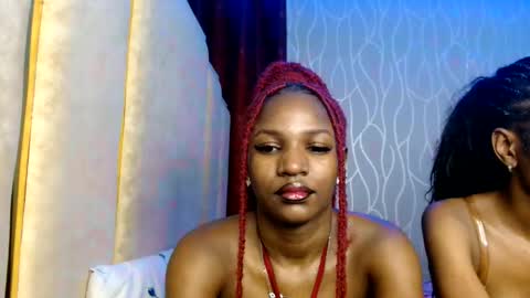Snapshot of raven_luxe chatting on June 8, 7:25 pm Raven online show from June 8, 7:25 pm