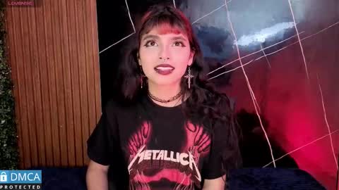 raven_rox_ online show from December 1, 3:11 am