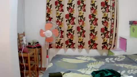 ravenbby online show from August 7, 11:51 pm