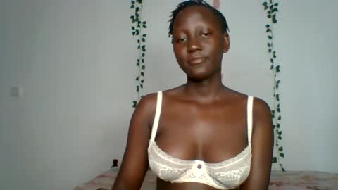 Snapshot of ravencharmm chatting on July 14, 10:43 am Princess online show from July 14, 10:43 am
