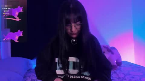 Raven  online show from November 20, 5:18 am