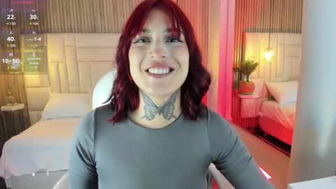 Snapshot of ravenn21 chatting on February 21, 11:44 am Raven online show from February 21, 11:44 am