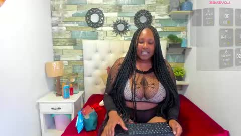 ravennova_ online show from July 17, 9:41 pm