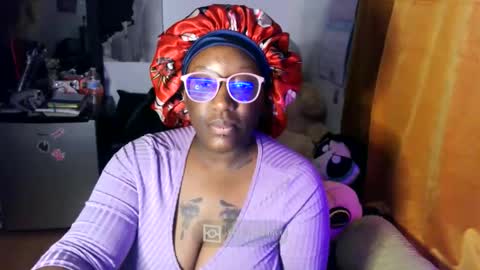 ravenous_rabbii online show from March 14, 1:12 am