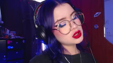 raventh_ online show from November 8, 11:43 am