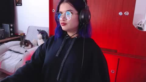 Snapshot of raventh_ chatting on March 29, 10:26 am raventh_ online show from March 29, 10:26 am